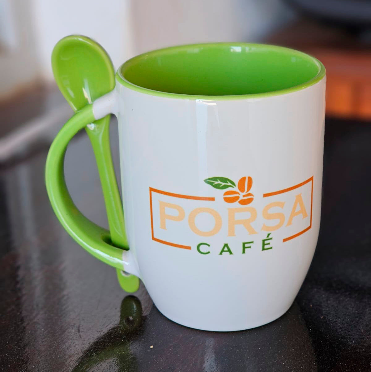 Taza Maggie